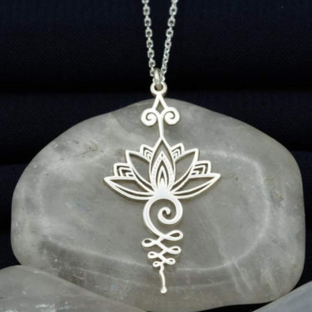 Boho Silver tone Hollow Floral Cut Out Gypsy Hippie Punk Necklace & Earrings Set